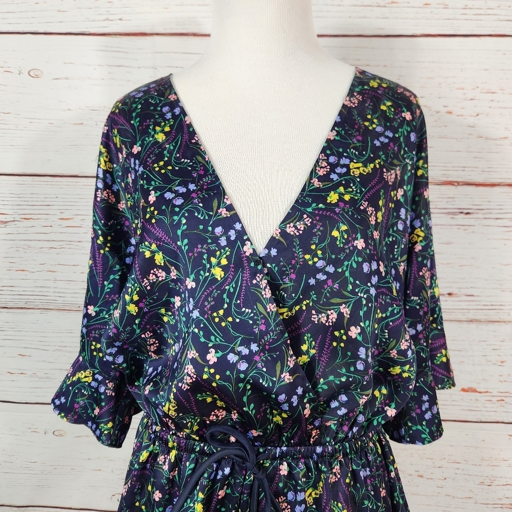 VICTORIA'S SECRET Floral V Neck Romper Pajamas Size Medium - Picture 3 of 8